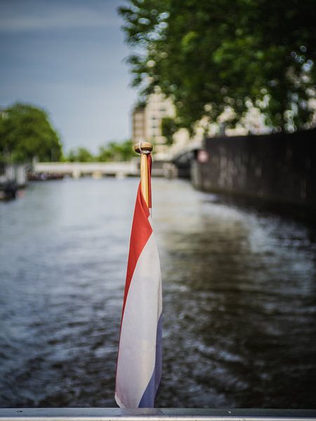 Promenade en bateau sur le canal d'Amsterdam par Martijn Tilroe
