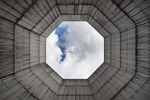 Achteckig von David Van Den Dooren