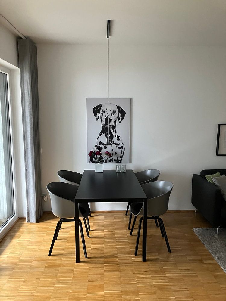 Fine art portret van een dalmatier hond in zwart-wit  van Lotte van Alderen 