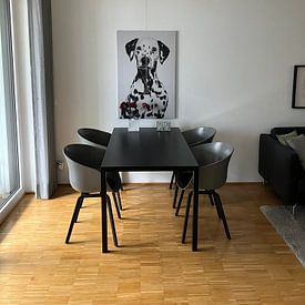 Photo de nos clients: Portrait d'art d'un chien dalmatien en noir et blanc par Lotte van Alderen, sur toile