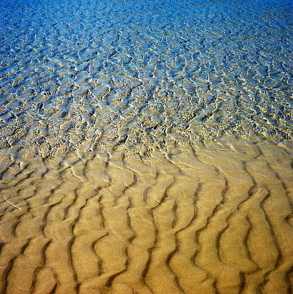 Transparency#1 Waves by Bob Karhof
