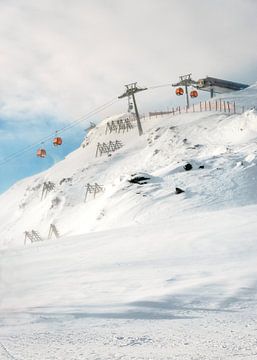Gondel in Skigebied Zillertal, Oostenrijk van Lenneke van Hassel