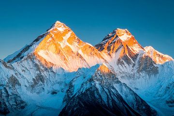 De toppen van de Himalaya in het ochtendlicht van Poster Art Shop