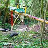 Wippe in einem verlassenen Spielplatz von Evert Jan Luchies
