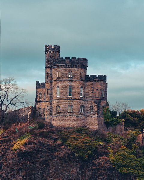 Edinburgh by Hello Pompoyo