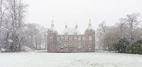 kasteel in de sneeuw van Jeannette Kliebisch thumbnail