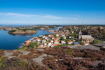 View of the town Fjällbacka in Sweden by Rico Ködder