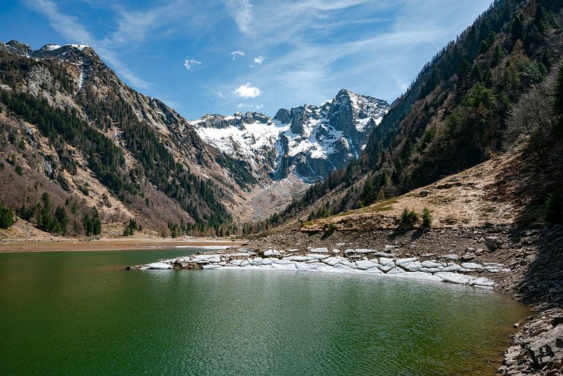 Lago di Cima to spring by Leo Schindzielorz