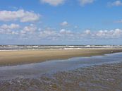 Zee, strand en pierenbadje von Lotte Veldt Miniaturansicht