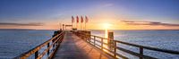 Alte Seebrücke von Scharbeutz im Sonnenaufgang. von Voss Fine Art Fotografie Miniaturansicht