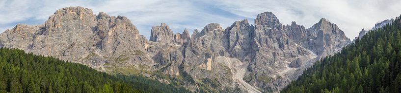 Panorama of mountains in Tyrol by Paul Weekers Fotografie