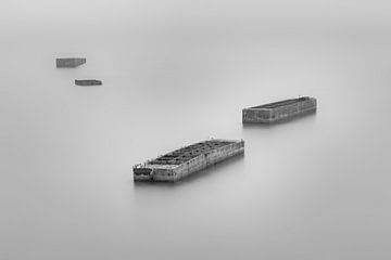  Arromanches-les-Bains Mulberry Harbour by Rob van der Teen