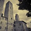 wolkenkrabbers van San Gimignano van Karel Ham