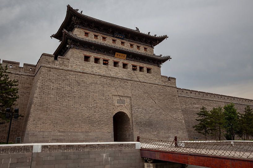 Die Stadtmauer von Datong in China von Roland Brack