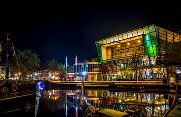 La ville de Leeuwarden de nuit sur Scarlett Bus