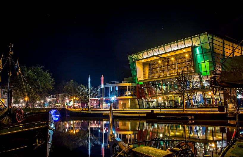 Leeuwarden Stadt bei Nacht von Scarlett Bus