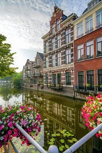 Nieuwe Rijn Leiden mit Gebäude von Eduardo IJdo