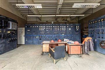 abandoned control room in Estonia by Gentleman of Decay