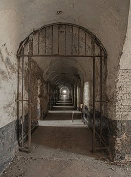 Decay in an old prison by shoott photography