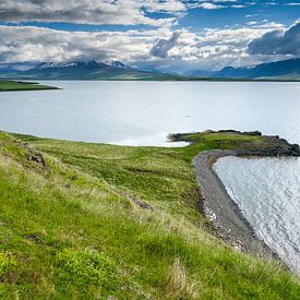 Uitzicht over het Eyjafjörður, IJsland sur Joep de Groot
