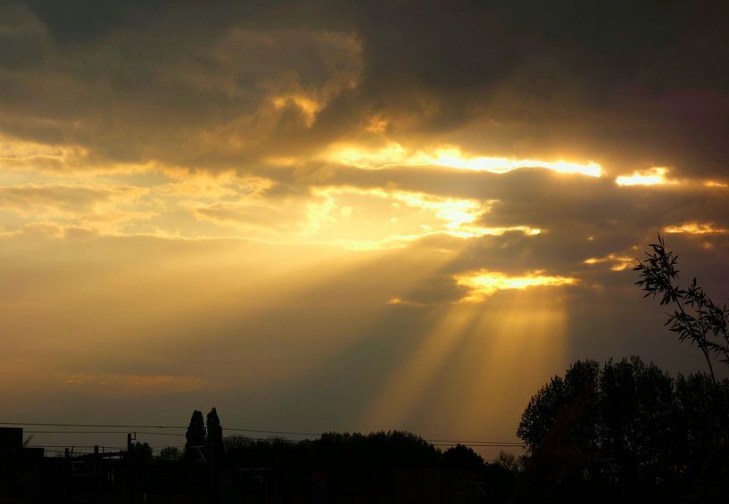 De zon op haar mooist by Pieter Heymeijer