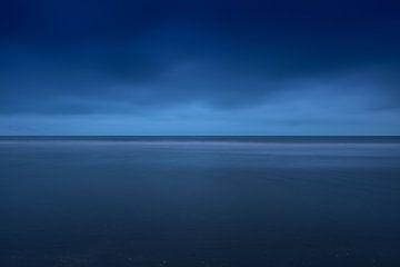blue horizon by Willem  Overkleeft