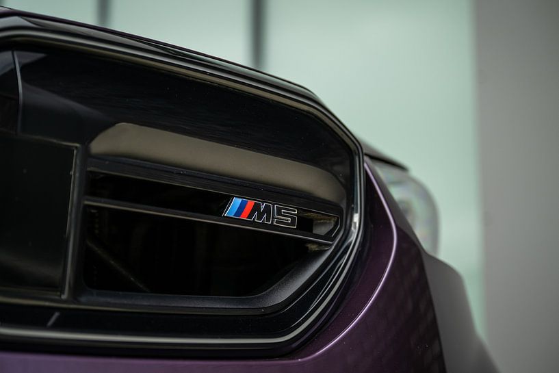 BMW M5 Touring G99 Daytona Violet Metallic van Bas Fransen