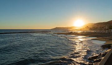 Zonsondergang in Santo Stefano al Mare van Achim Prill