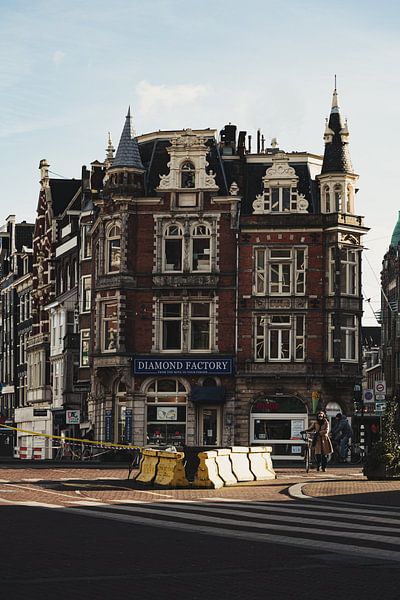 Amsterdam by Hello Pompoyo