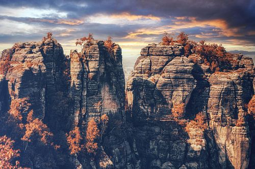 Landschappen in Bad Schandau met Schrammsteine stenen