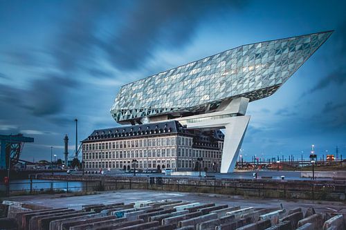 Le Diamant d'Anvers - Maison du Port pendant l'heure bleue II