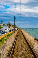 Eisenbahn an der Küste von Faro (Portugal)
