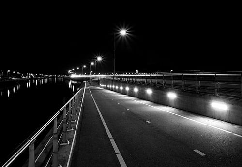 Fietspad tunnel langs kanaal Koedijk naar Bergen