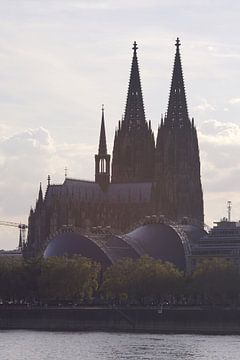 Cathédrale de Cologne sur ILYA ZEMUAN