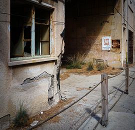 Ghost town, de verlaten stad in Varosha, Famagusta van Elinena