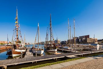 Nieuwe haven in Bremerhaven van Werner Dieterich