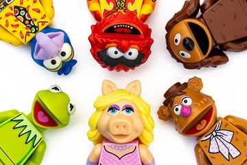 Muppets Lego mini figures lying down by Francisco Dorsman
