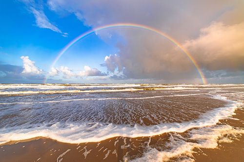Rainbow on Noordwijk beach