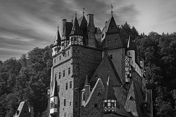 Burg Eltz by Rob Boon