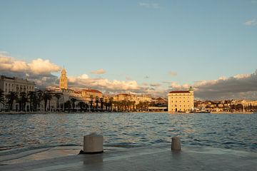 Ligne de ciel de Split | Croatie | photographie de voyage sur Marjolijn Maljaars