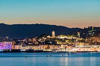 Altstadt von Cannes an der Côte d'Azur am Abend von Werner Dieterich Miniaturansicht