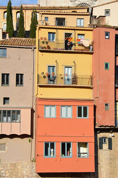 Maisons colorées sur la rivière Onyar Girona Espagne par My Footprints