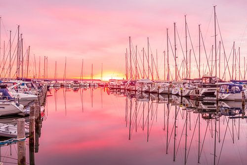 Zonsopkomst in de jachthaven