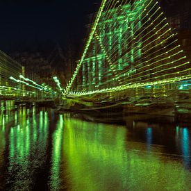 Abstract Jeneverboot Schiedam met Kerst van Elena Sinitsina