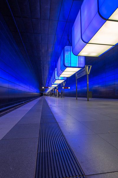 Underground station Hafencity University by Sergej Nickel