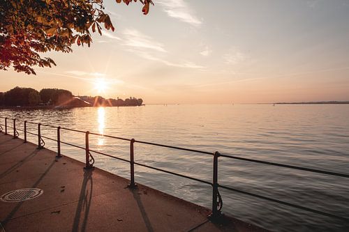 Träumerischer Sonnenuntergang am Bodensee