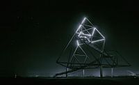 Das berühmte Tetraeder Bauwerk in Bottrop bei Nacht von Jakob Baranowski - Photography - Video - Photoshop Miniaturansicht