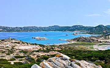 De kust van Sardinië - La Maddalena, Italië van Be More Outdoor