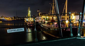 Buitenhaven van Maassluis bij nacht