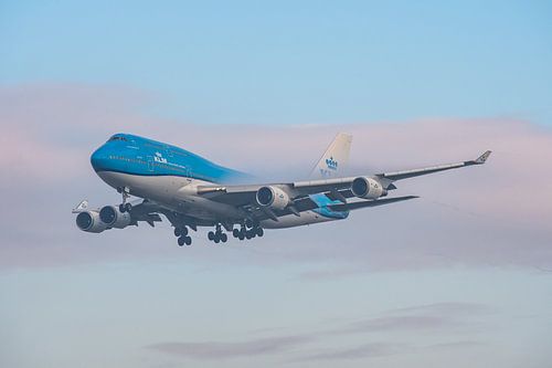 KLM Boeing 747-400 "City of Nairobi" (PH-BFN).